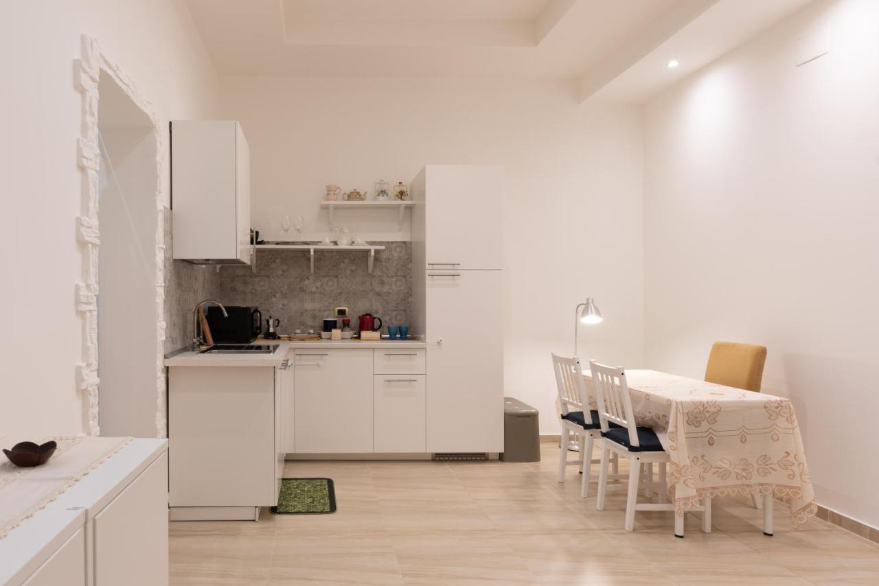 Il Priscio Apartment Бари Екстериор снимка